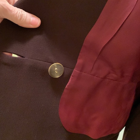 Lea Rome Elegant Women's Plum Blazer and Skirt Set - Picture 8 of 17